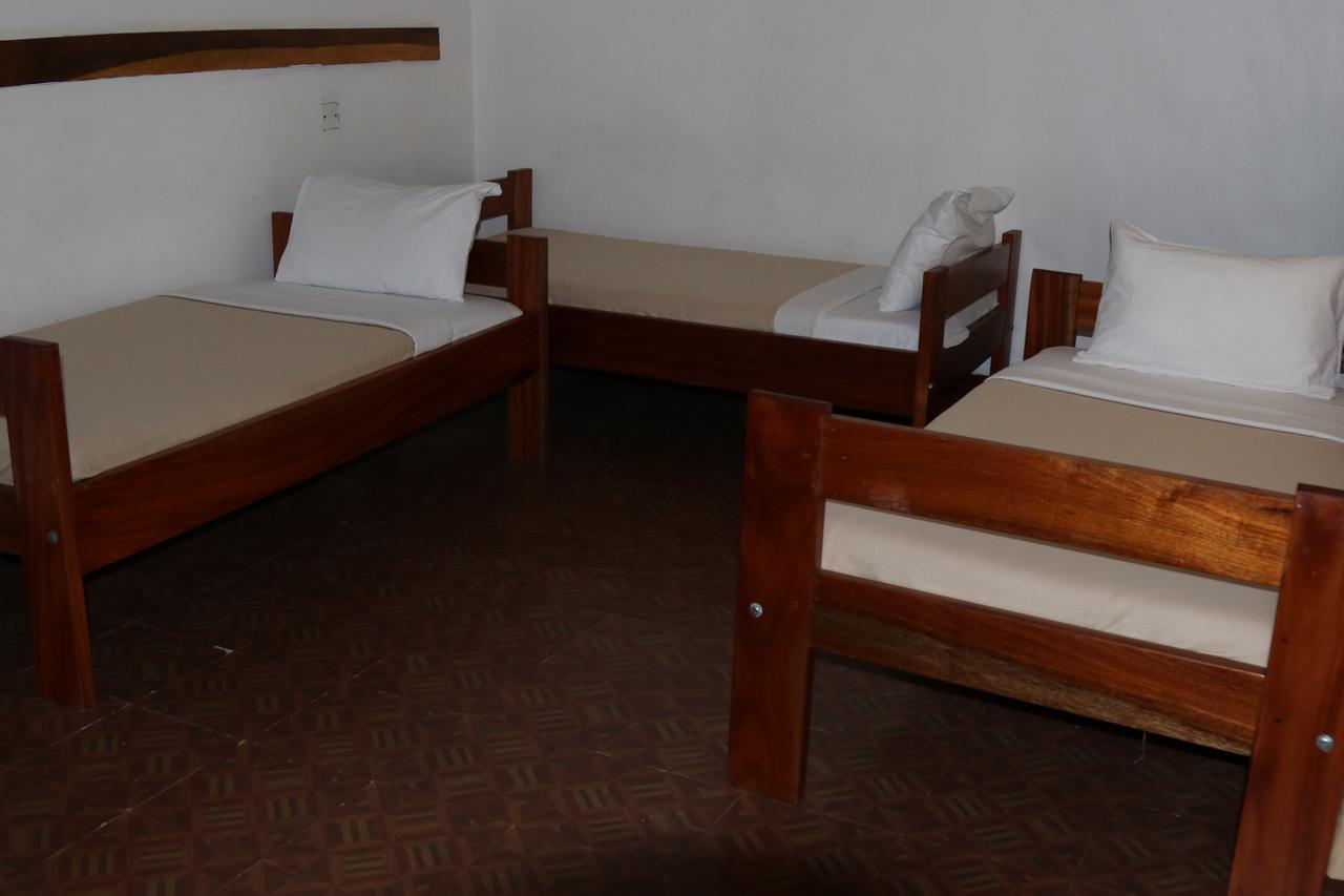 Neneu Hotel Моши Екстериор снимка