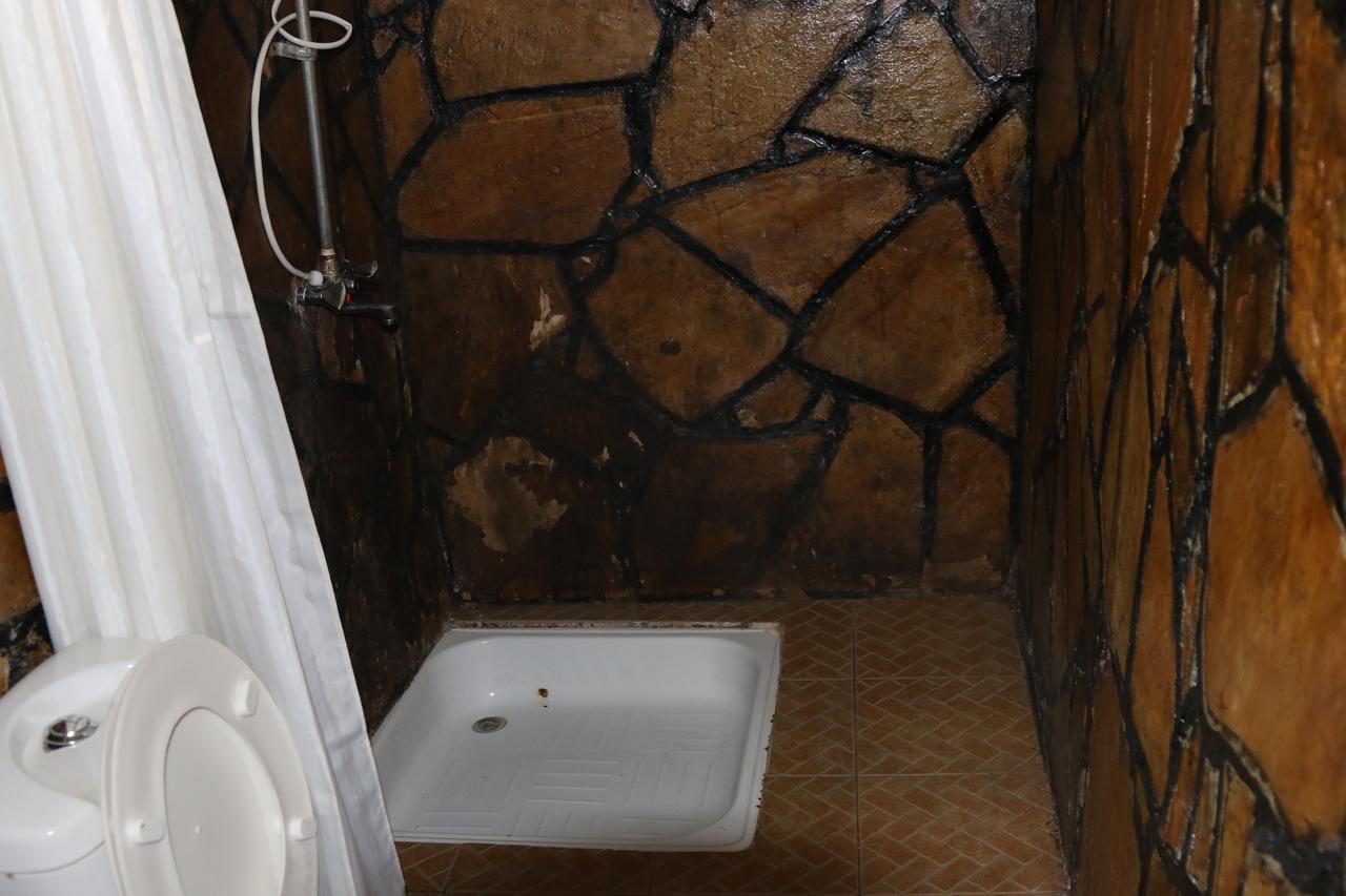 Neneu Hotel Моши Екстериор снимка