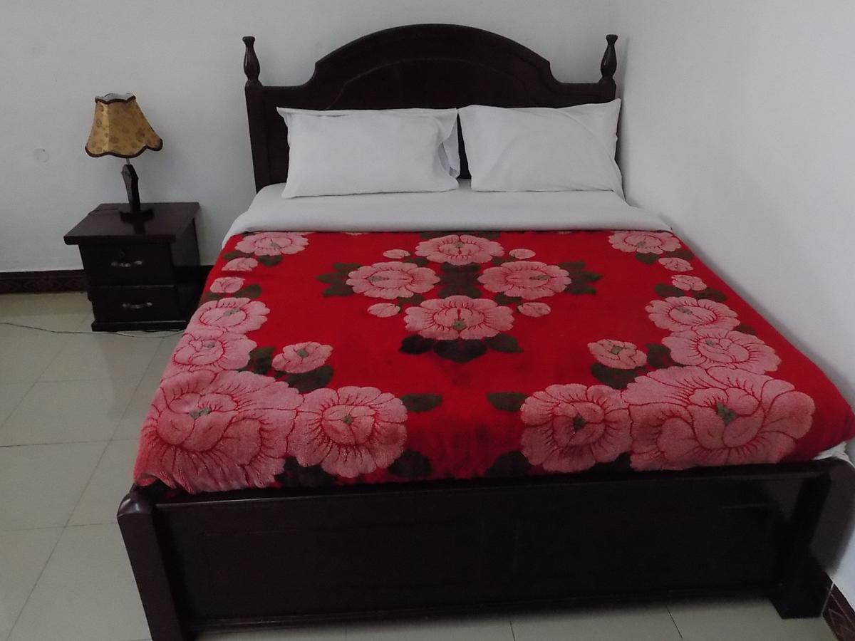 Neneu Hotel Моши Екстериор снимка