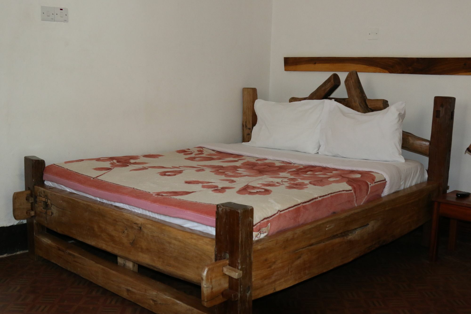 Neneu Hotel Моши Екстериор снимка